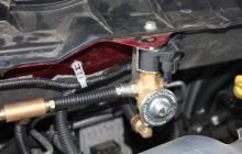 Установка ГБО на Dodge Ram газовый клапан